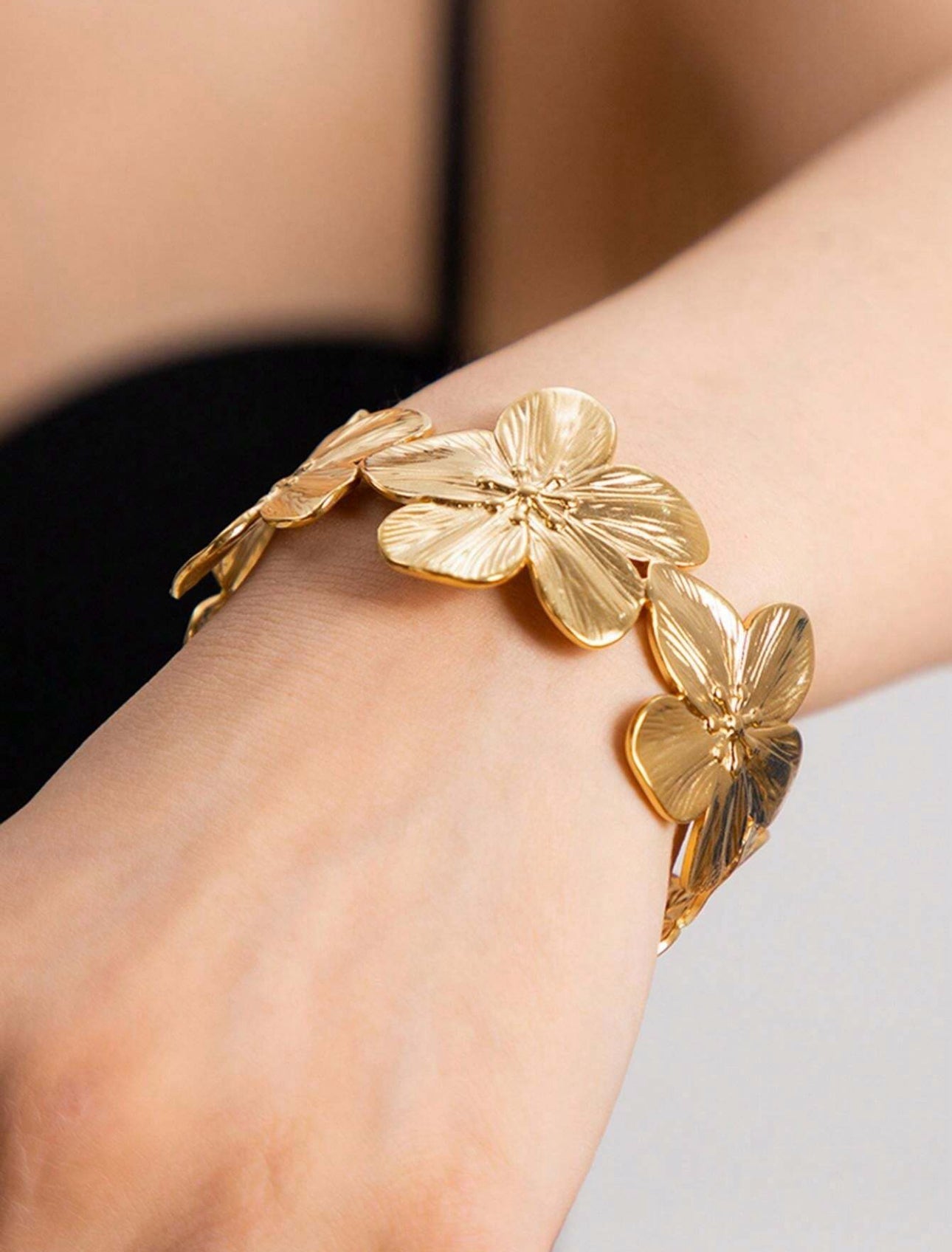 Abbey Cuff Bangle