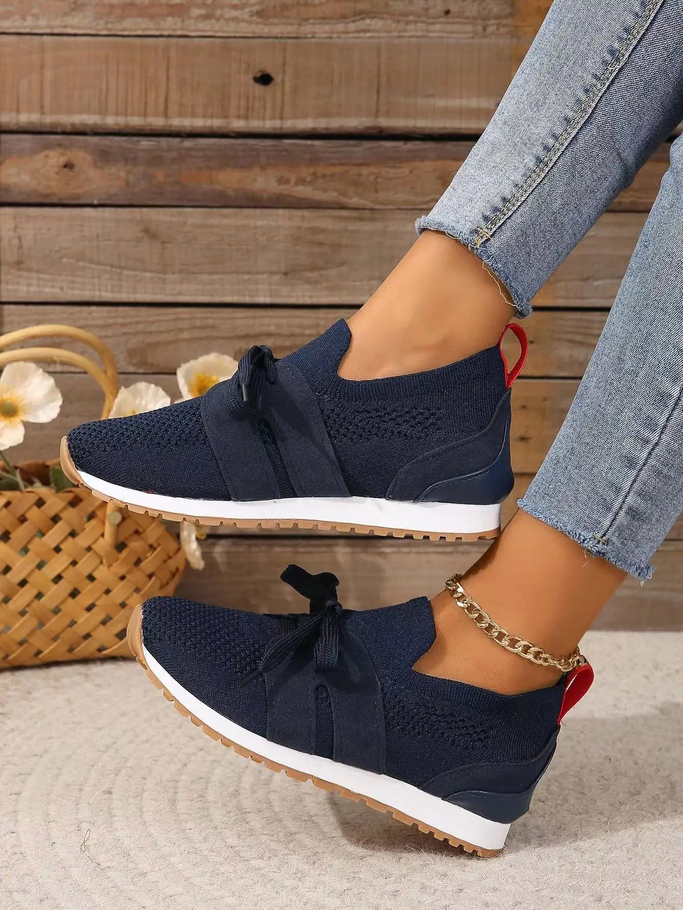 Women’s orthopedic mesh walking shoes - breathable lace-up sneakers with cushioned support
