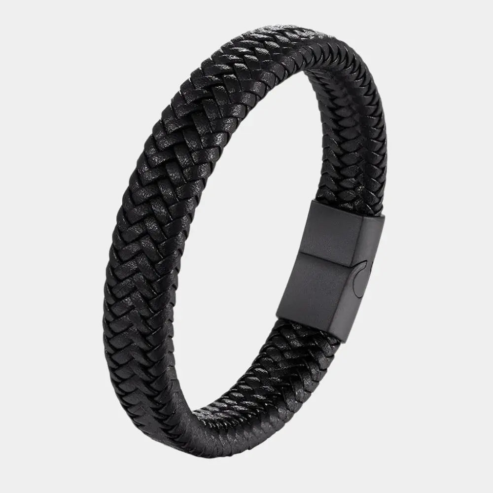 Minimalist Leather Bracelet – Understated Elegance for Everyday Wear