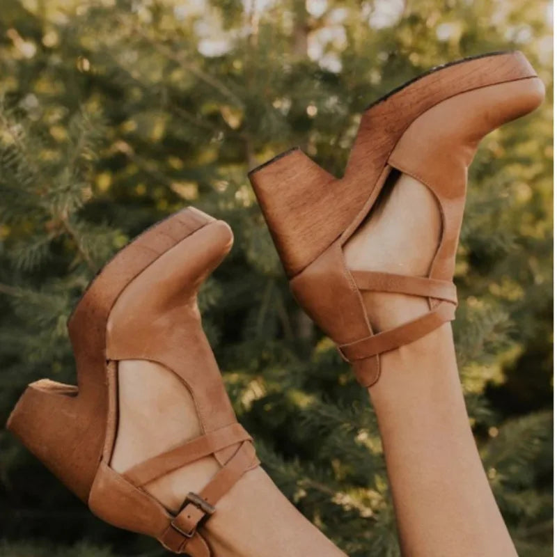 Women’s Vegan Leather Heels – Modern Elegance in Black or White-3