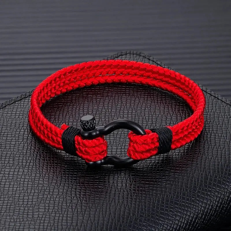Minimalist Navy Bracelet – Understated Sophistication in Every Detail