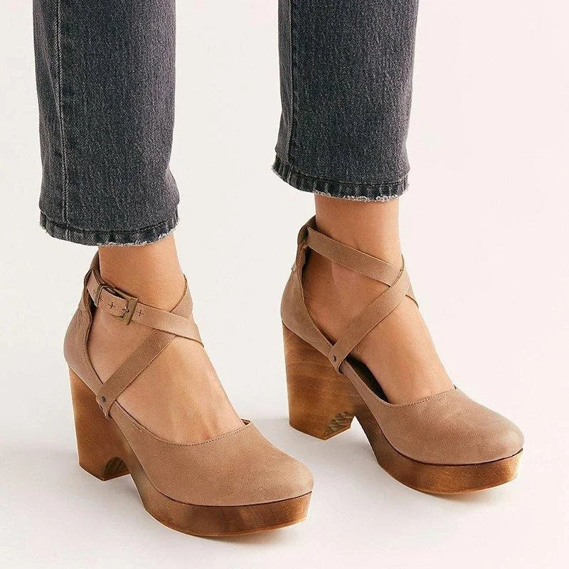 Women’s Vegan Leather Heels – Modern Elegance in Black or White-4