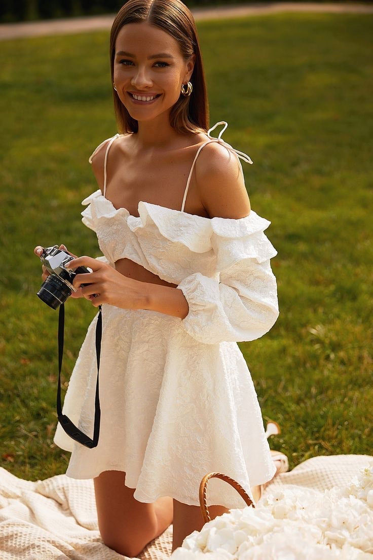 Breezy Days: Mini Dresses