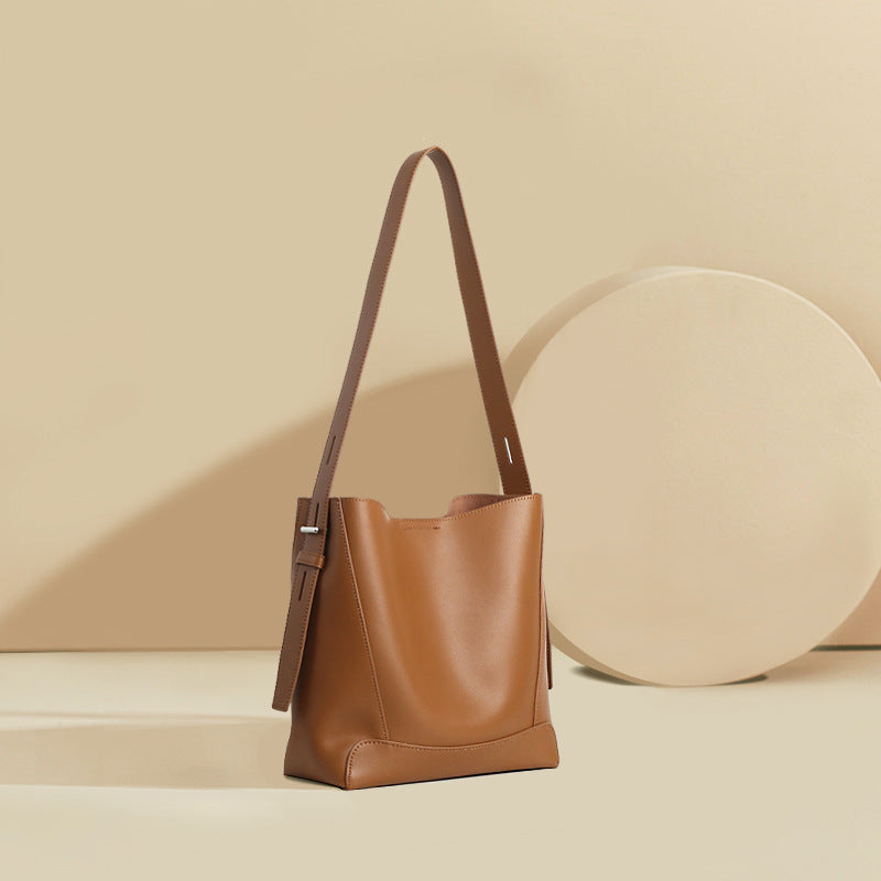 Genuine Leather Tote Bag – Spacious and Versatile Design N