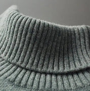 Men's 100% Merino Wool Turtleneck Sweater – Luxurious Warmth and Sophistication